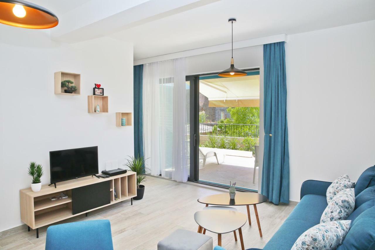 Apartments Boka Blue Dobrota Котор Экстерьер фото